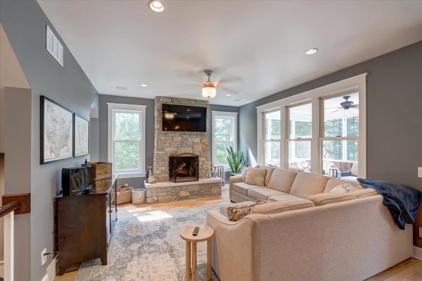 Verona, Wisconsin, 53593, United States, 4 Bedrooms Bedrooms, ,4 BathroomsBathrooms,Residential,Active,1909087