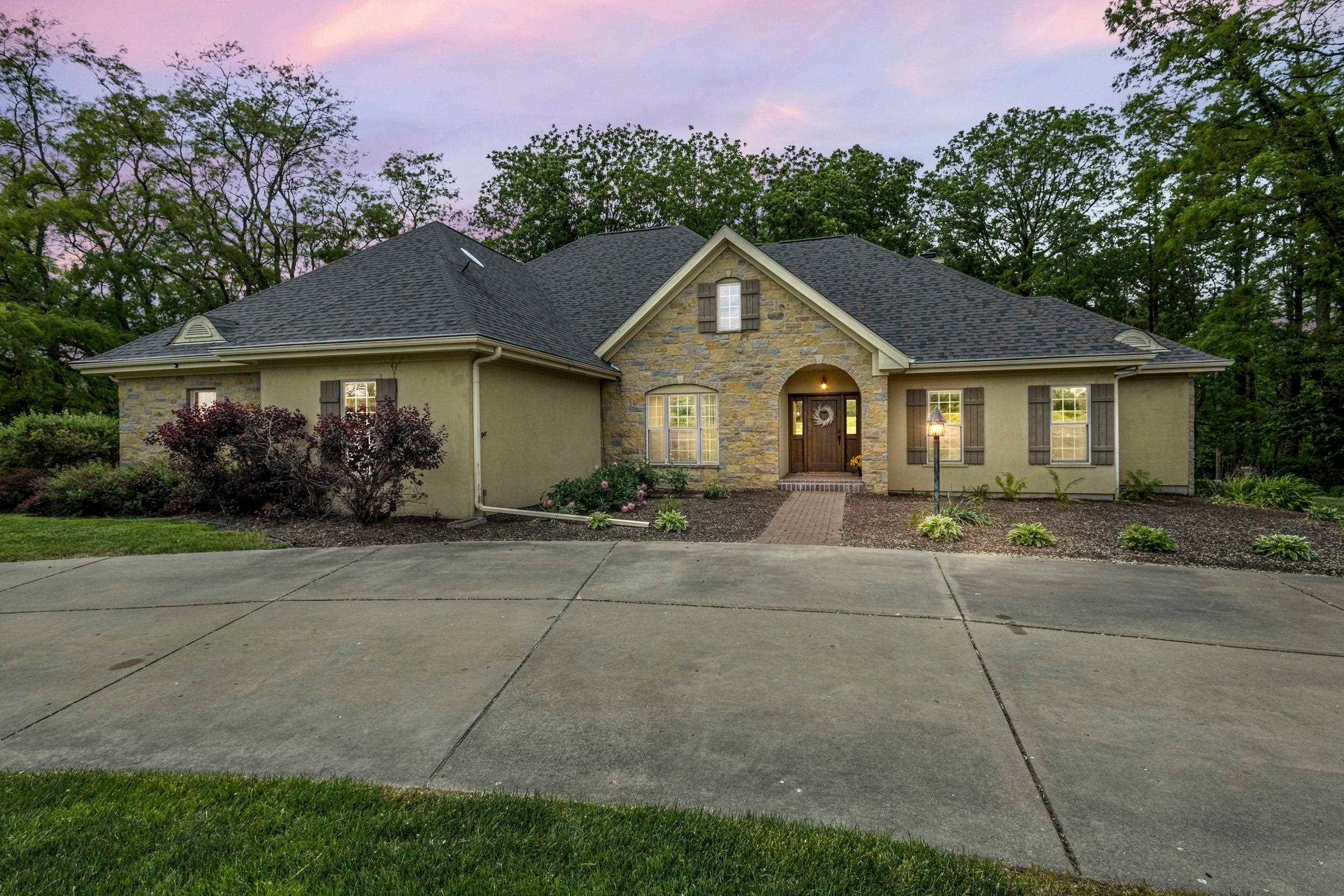 Now featuring a brand-new roof and a substantial price improvement, th – image 1