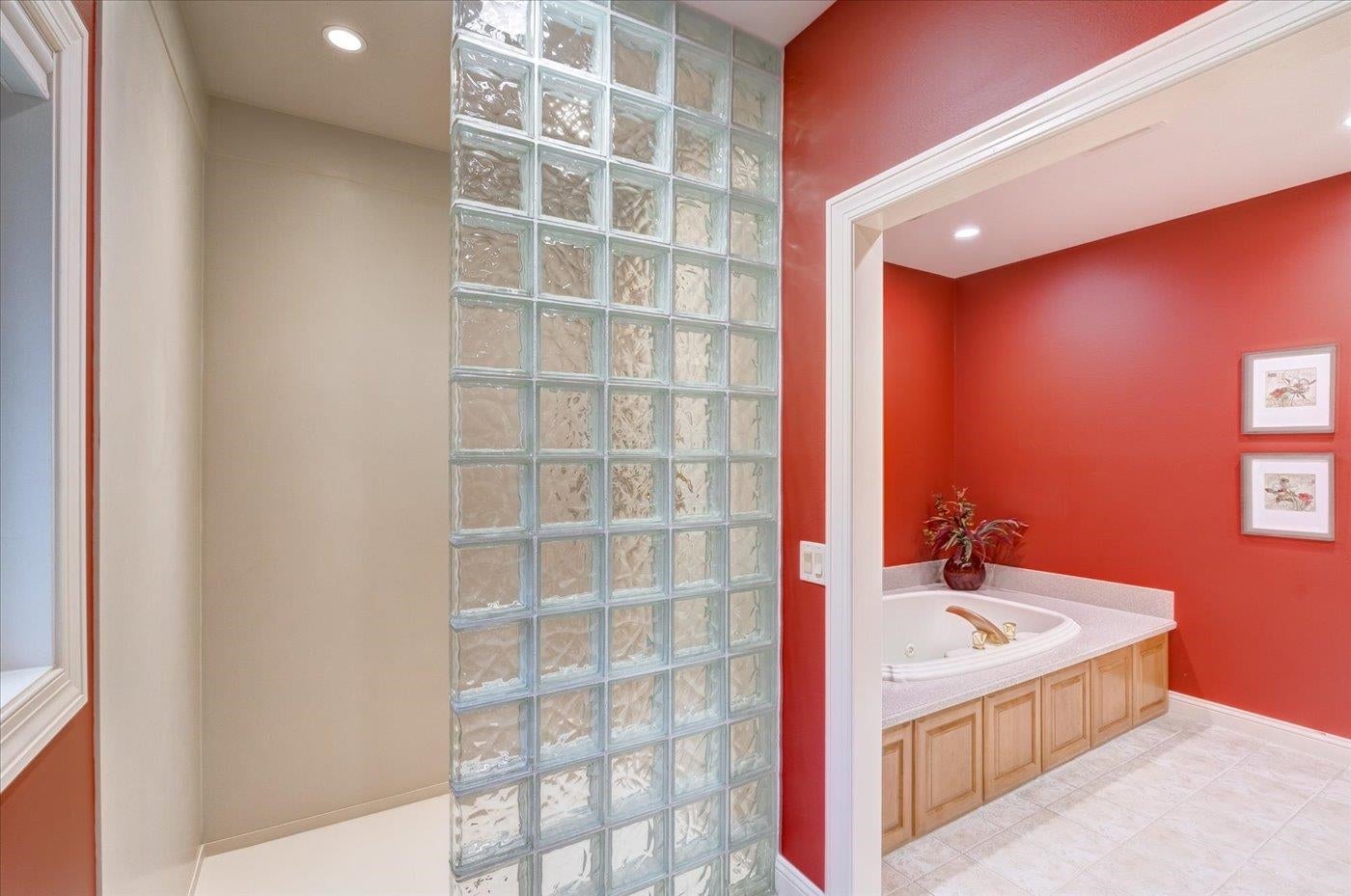 Verona, Wisconsin, 53593, United States, 4 Bedrooms Bedrooms, ,4 BathroomsBathrooms,Residential,Active,1953703