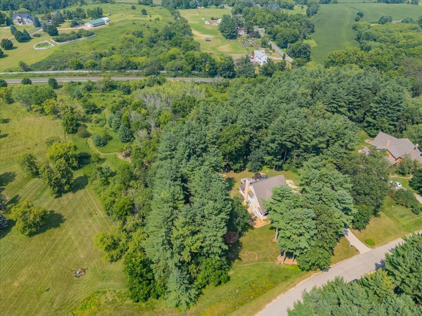 Verona, Wisconsin, 53593, United States, 4 Bedrooms Bedrooms, ,4 BathroomsBathrooms,Residential,Active,1909087
