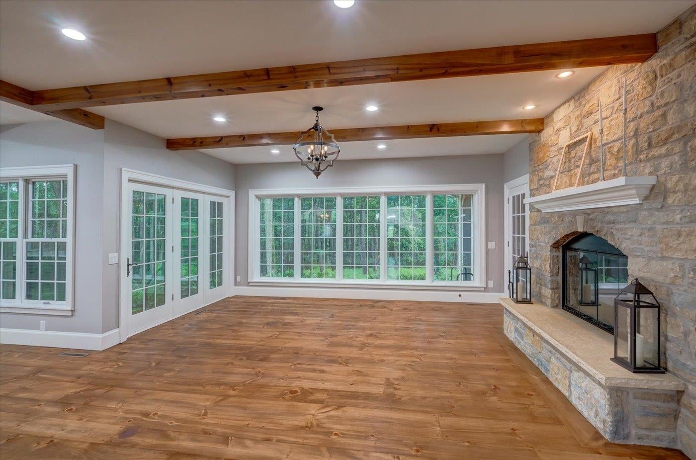 Verona, Wisconsin, 53593, United States, 5 Bedrooms Bedrooms, ,4 BathroomsBathrooms,Residential,Active,1913017