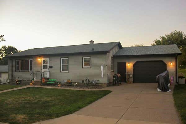 360 MONROE ST, PLATTEVILLE, WI 53818 - Image 1