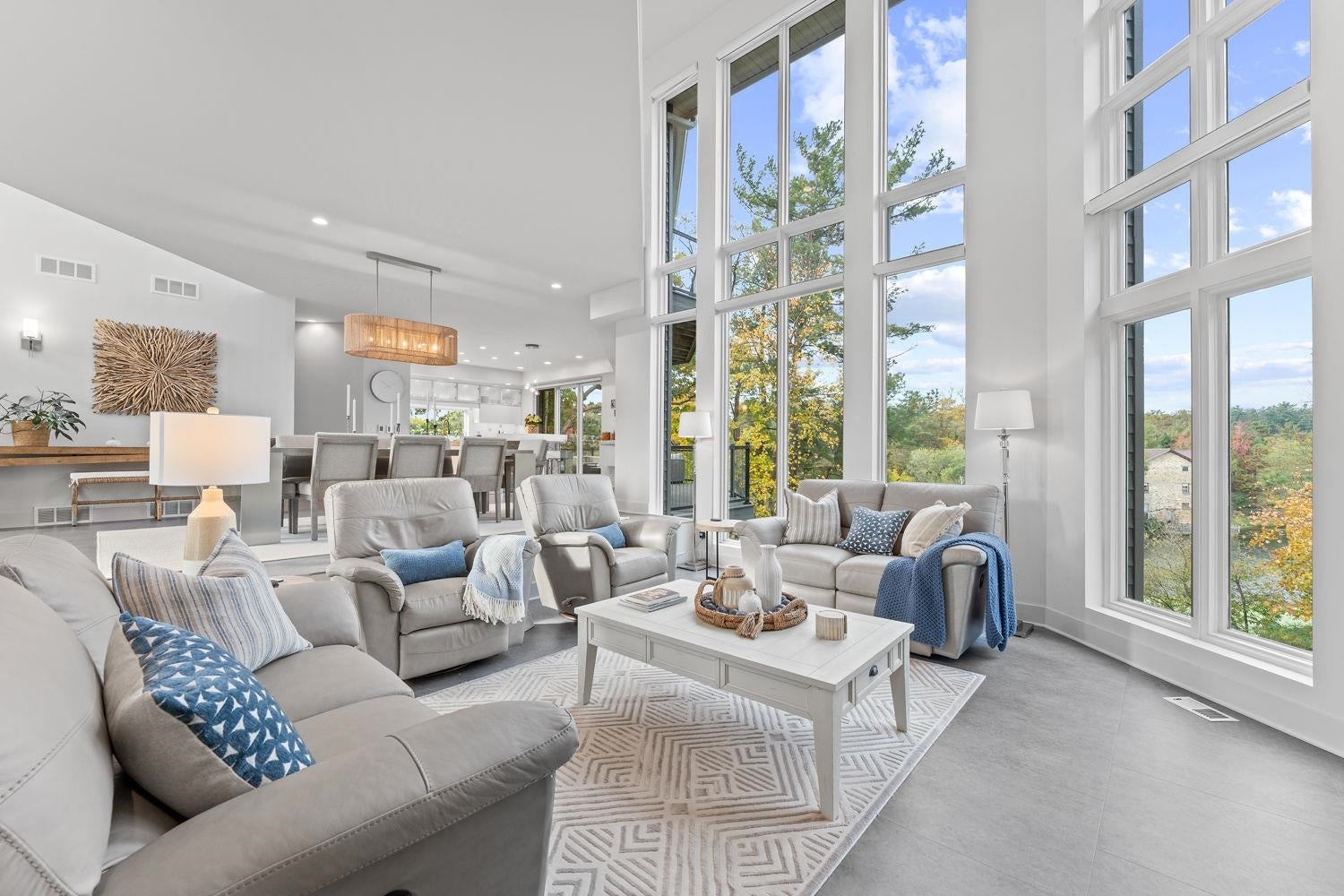 Wisconsin Dells, Wisconsin, 53965, United States, 3 Bedrooms Bedrooms, ,4 BathroomsBathrooms,Residential,Active,1968402