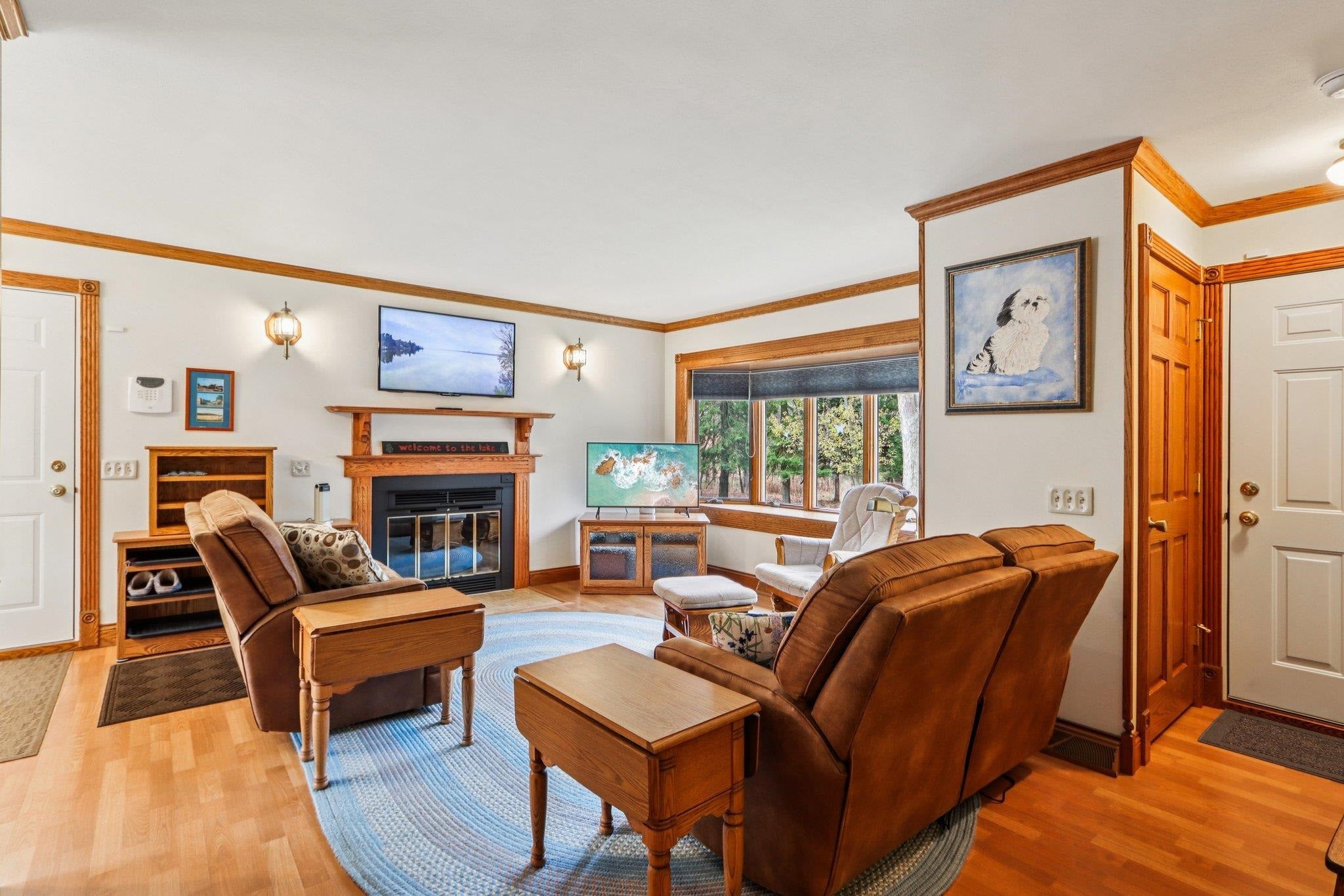 Poynette, Wisconsin, 53955, United States, 4 Bedrooms Bedrooms, ,2 BathroomsBathrooms,Residential,Active,1997880