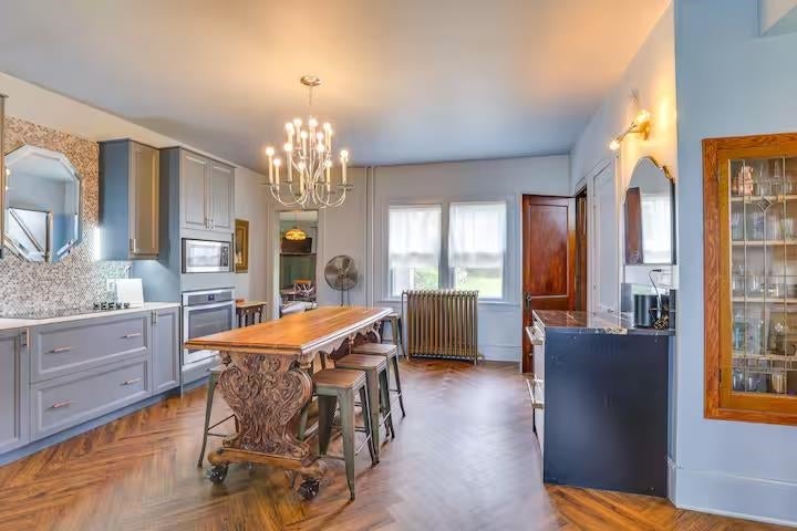 Enjoy rural living from this 5 bedroom 2 bath 3000 square foot beauty – image 27
