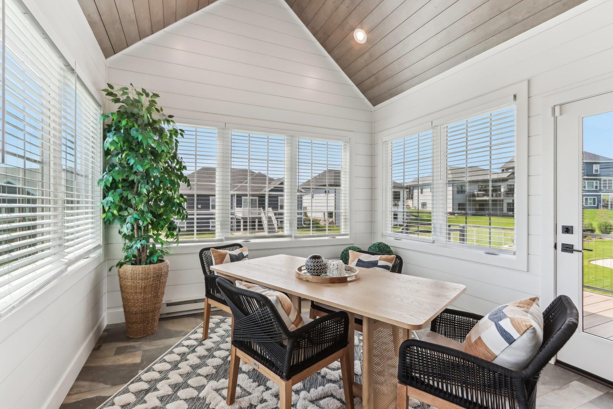 Waunakee, Wisconsin, 53597, United States, 4 Bedrooms Bedrooms, ,4 BathroomsBathrooms,Residential,Active,2007108