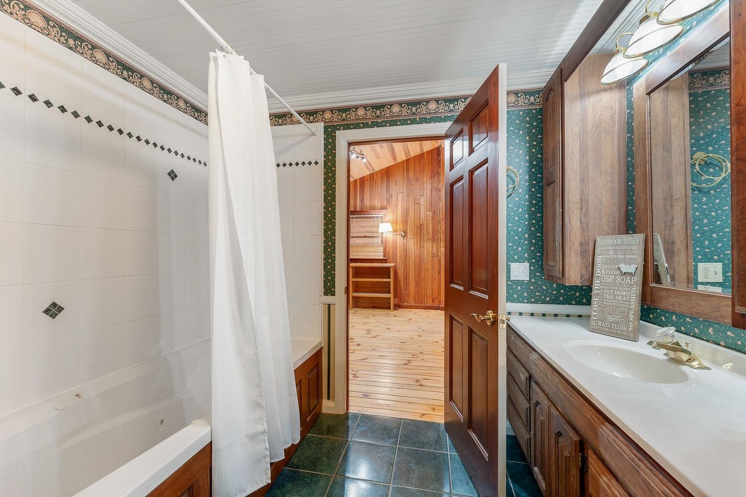 Montello, Wisconsin, 53949, United States, 3 Bedrooms Bedrooms, ,3 BathroomsBathrooms,Residential,Active,1927657