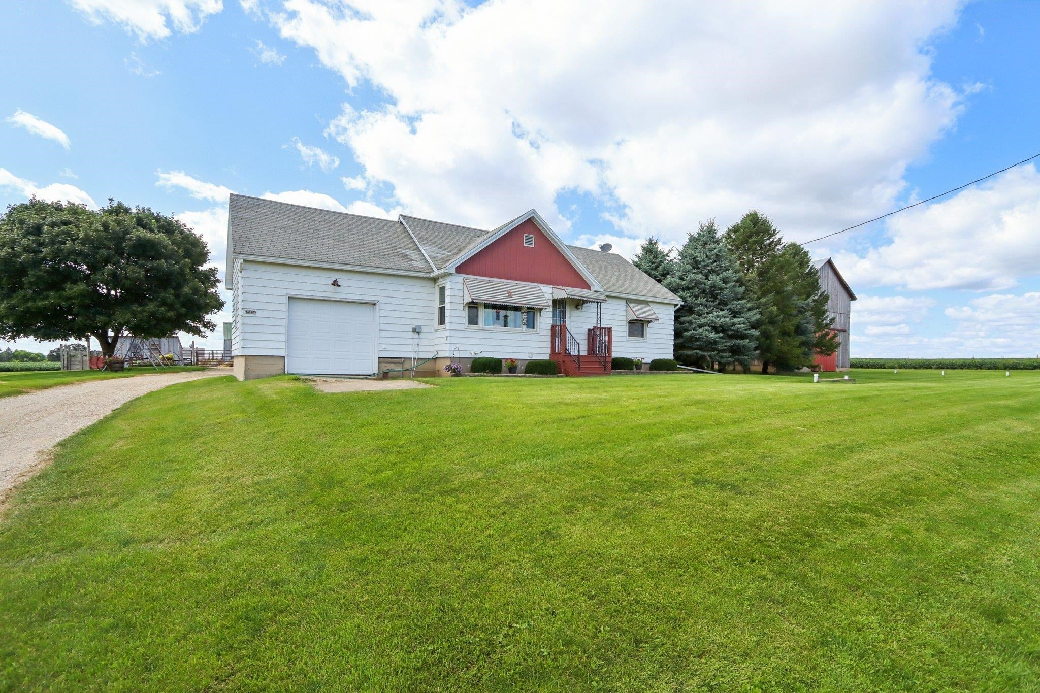 Deforest, Wisconsin, 53532, United States, 3 Bedrooms Bedrooms, ,1 BathroomBathrooms,Residential,Active,1929711