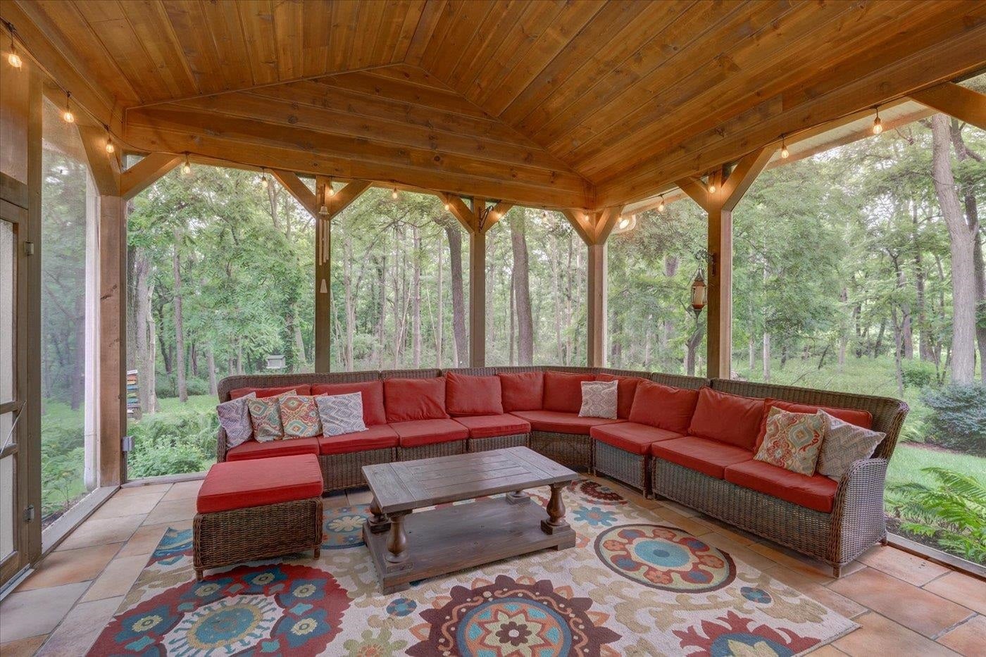 Verona, Wisconsin, 53593, United States, 5 Bedrooms Bedrooms, ,4 BathroomsBathrooms,Residential,Active,1913017