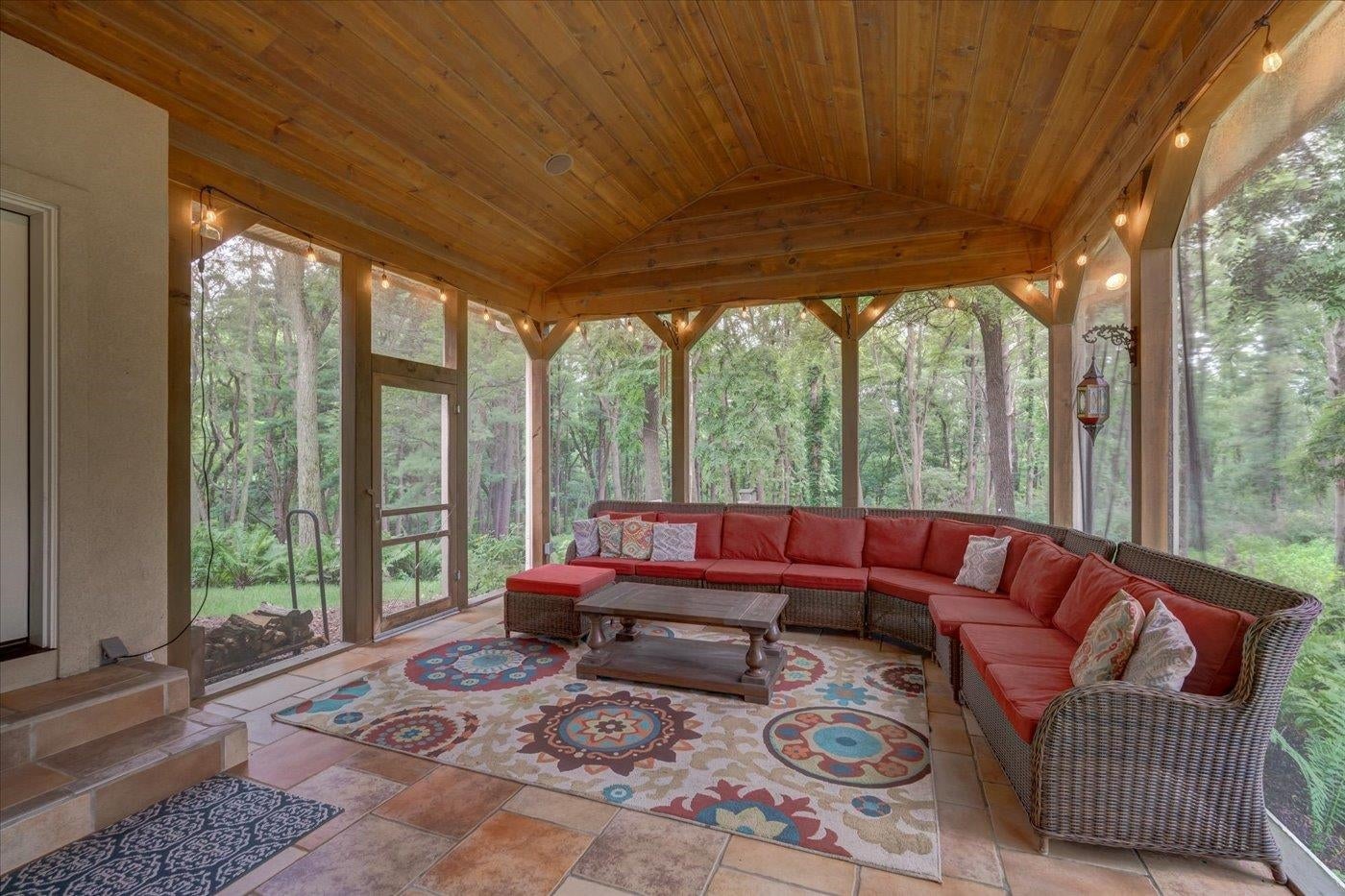 Verona, Wisconsin, 53593, United States, 5 Bedrooms Bedrooms, ,4 BathroomsBathrooms,Residential,Active,1913017