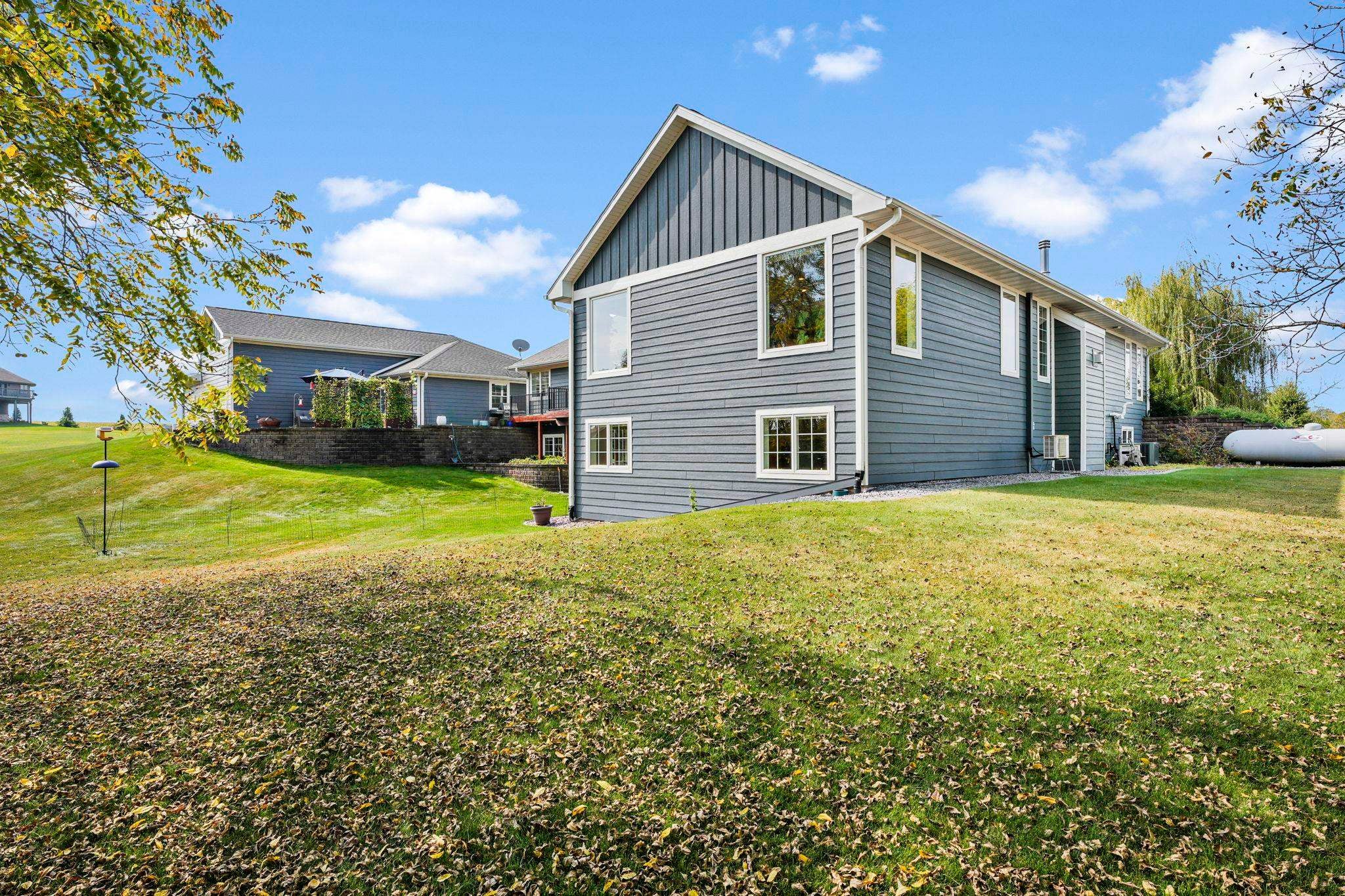 Mineral Point, Wisconsin, 53565, United States, 6 Bedrooms Bedrooms, ,3 BathroomsBathrooms,Residential,Active,1960179