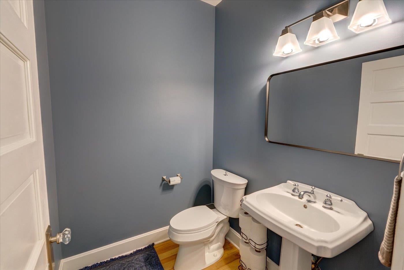 Verona, Wisconsin, 53593, United States, 4 Bedrooms Bedrooms, ,4 BathroomsBathrooms,Residential,Active,1909087