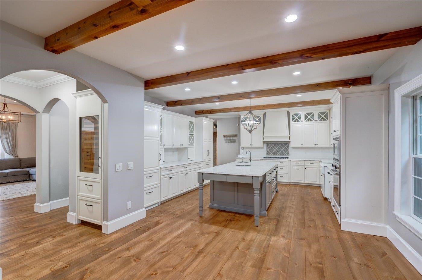 Verona, Wisconsin, 53593, United States, 5 Bedrooms Bedrooms, ,4 BathroomsBathrooms,Residential,Active,1913017