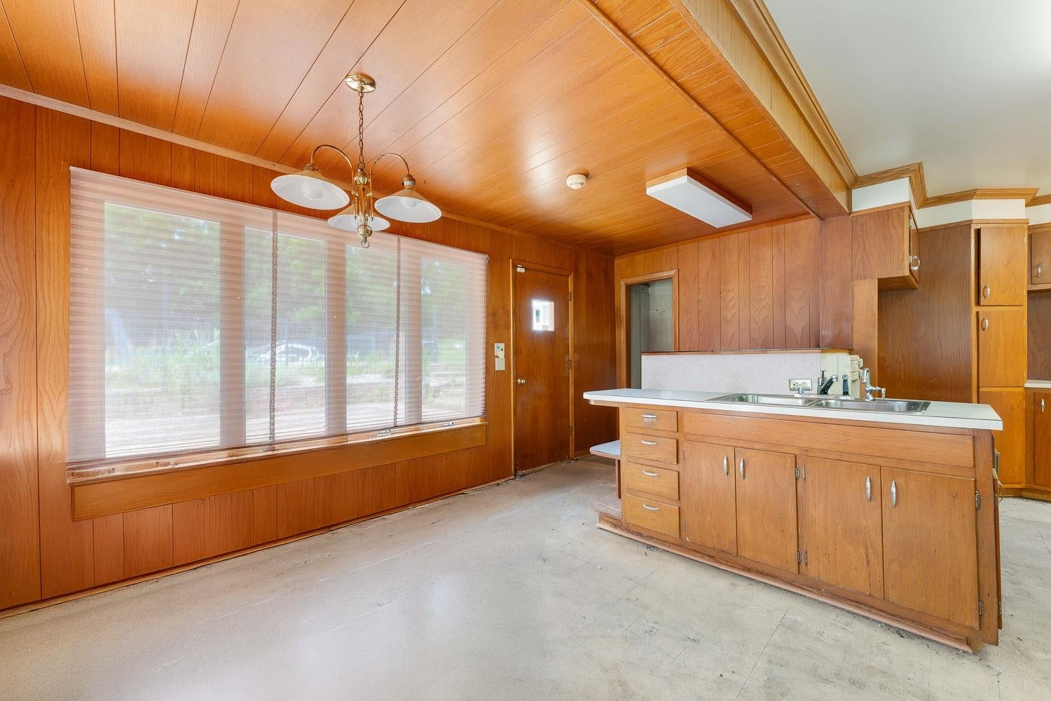 Wisconsin Dells, Wisconsin, 53965, United States, 4 Bedrooms Bedrooms, ,3 BathroomsBathrooms,Residential,Active,1973644