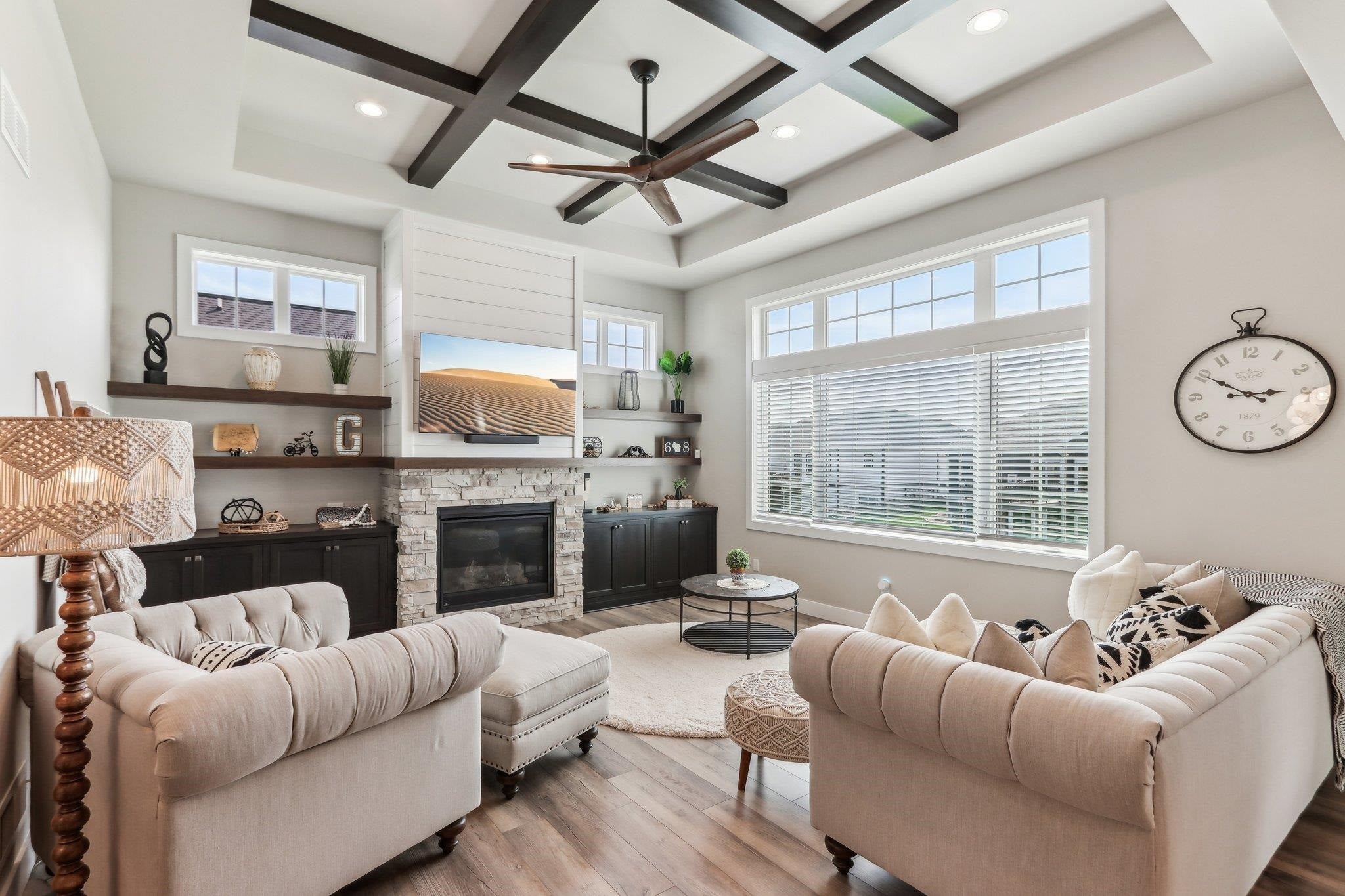 Waunakee, Wisconsin, 53597, United States, 4 Bedrooms Bedrooms, ,4 BathroomsBathrooms,Residential,Active,1892417