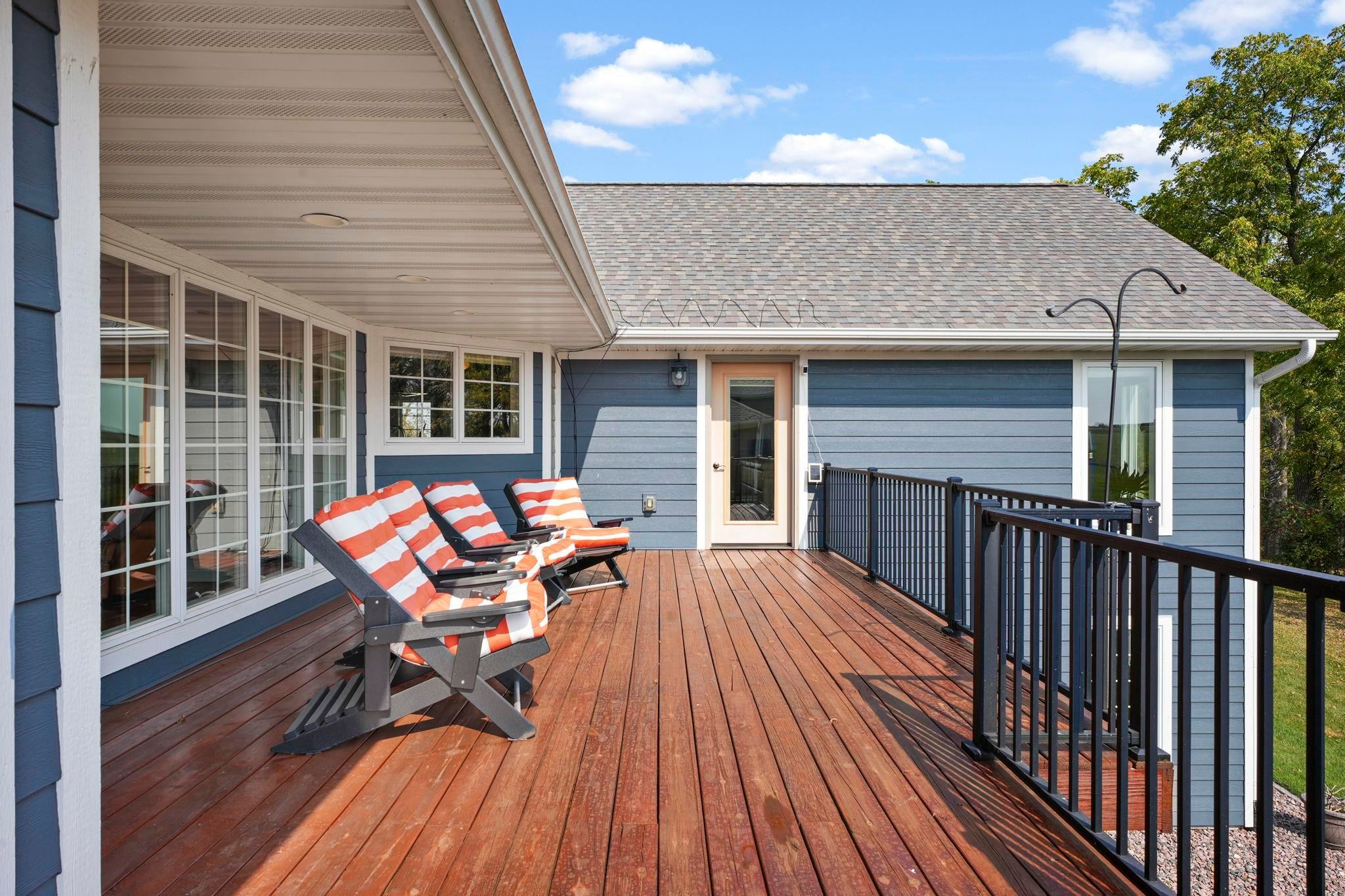 Mineral Point, Wisconsin, 53565, United States, 6 Bedrooms Bedrooms, ,3 BathroomsBathrooms,Residential,Active,1960179