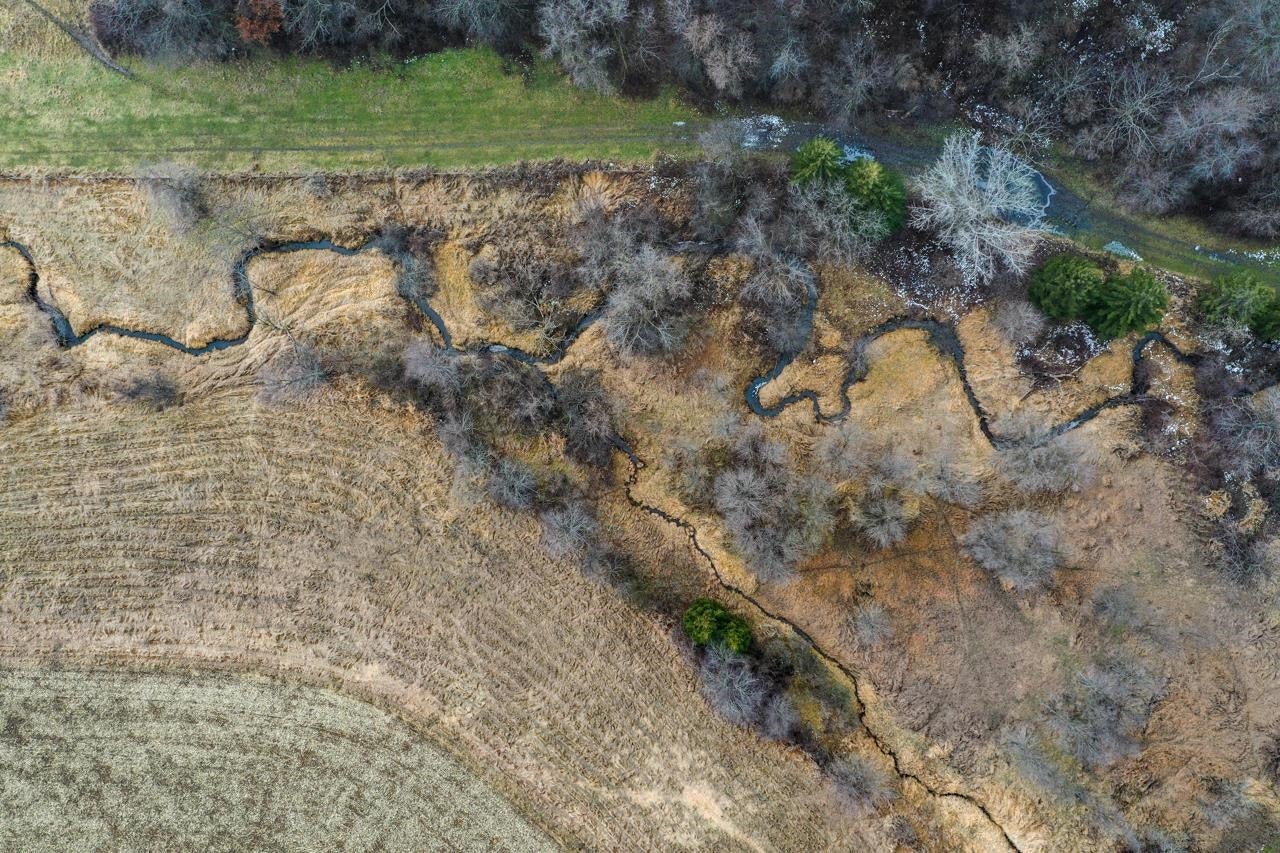 Reedsburg, Wisconsin, 53959, United States, ,2 BathroomsBathrooms,Residential,Active,1757393