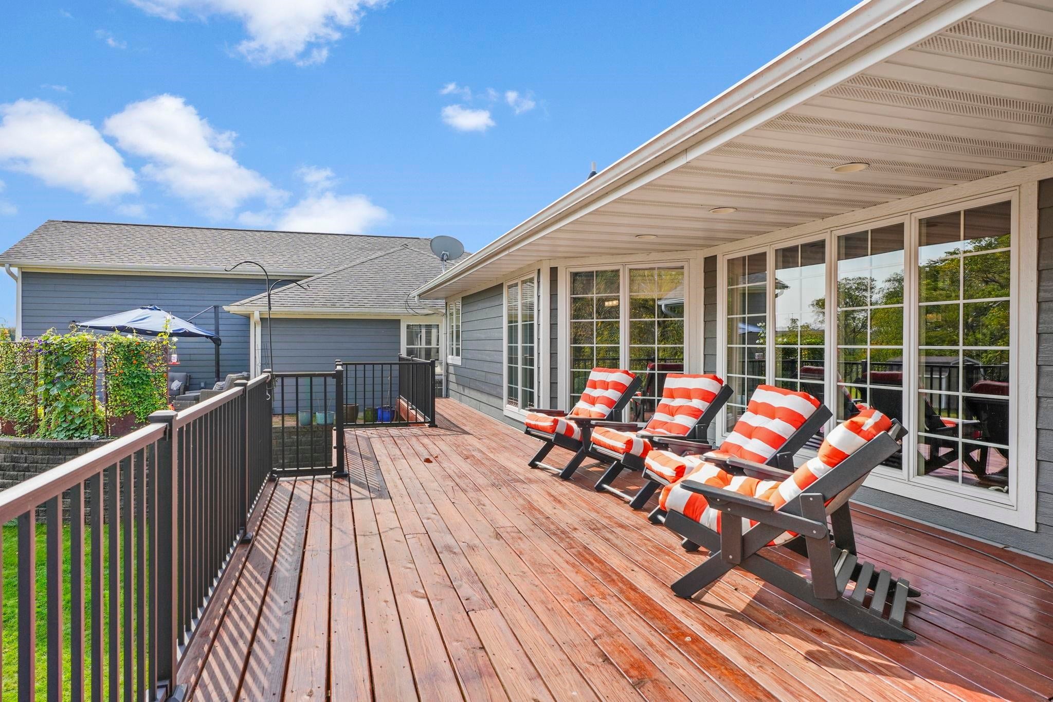 Mineral Point, Wisconsin, 53565, United States, 6 Bedrooms Bedrooms, ,3 BathroomsBathrooms,Residential,Active,1960179