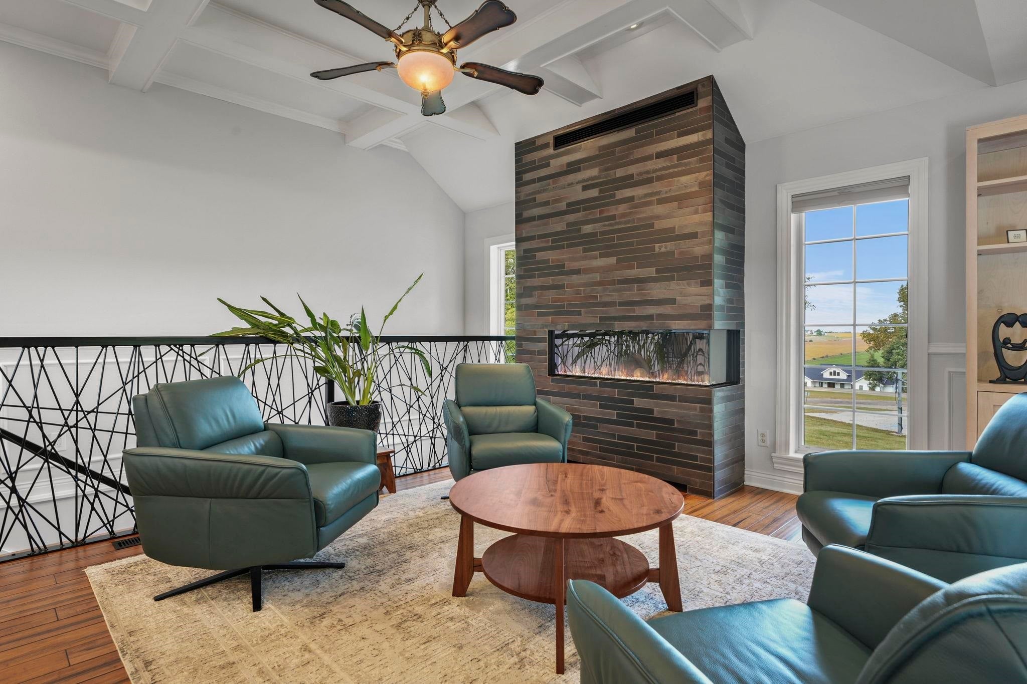 Mineral Point, Wisconsin, 53565, United States, 6 Bedrooms Bedrooms, ,3 BathroomsBathrooms,Residential,Active,1960179