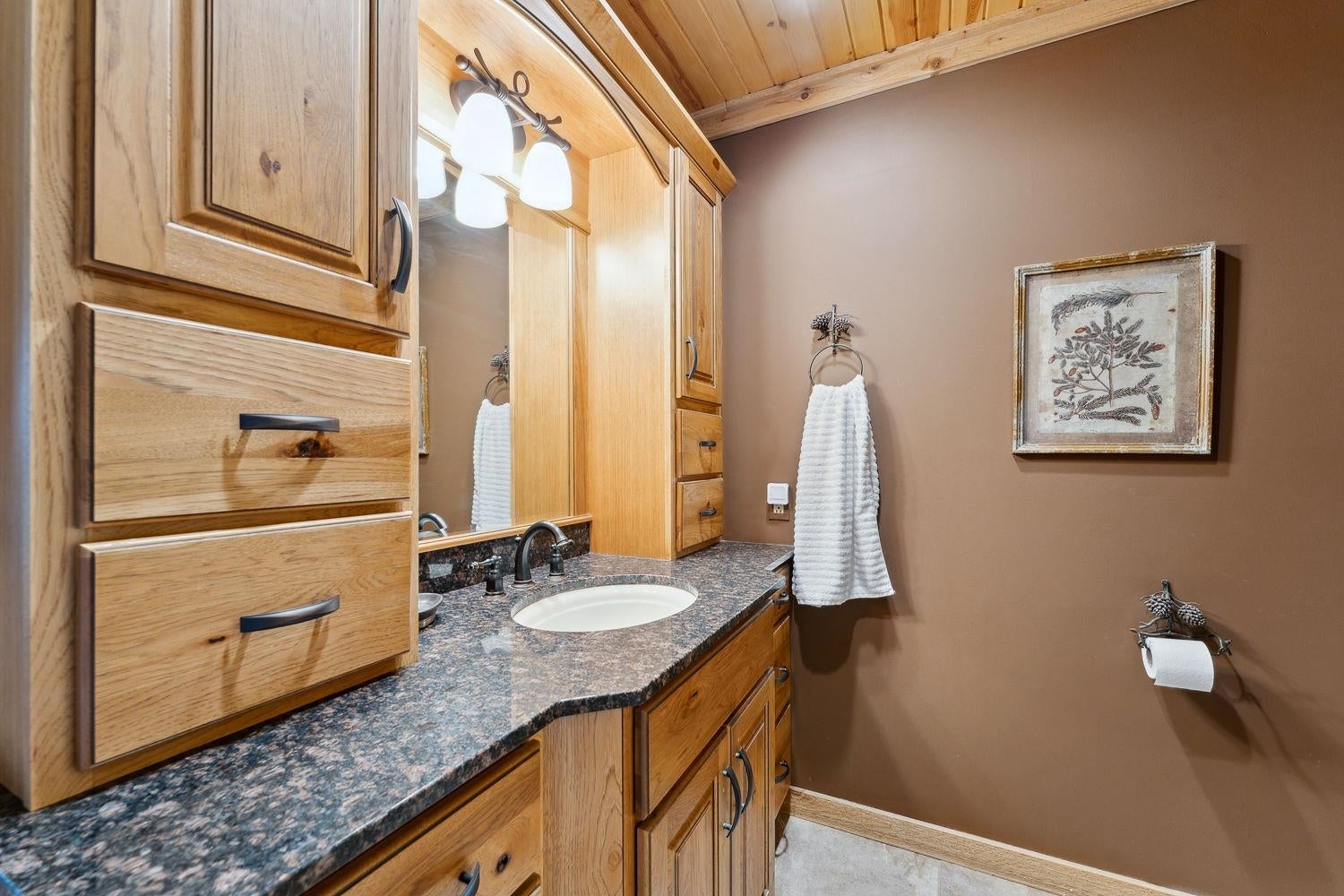 La Valle, Wisconsin, 53941, United States, 3 Bedrooms Bedrooms, ,4 BathroomsBathrooms,Residential,Active,1898021