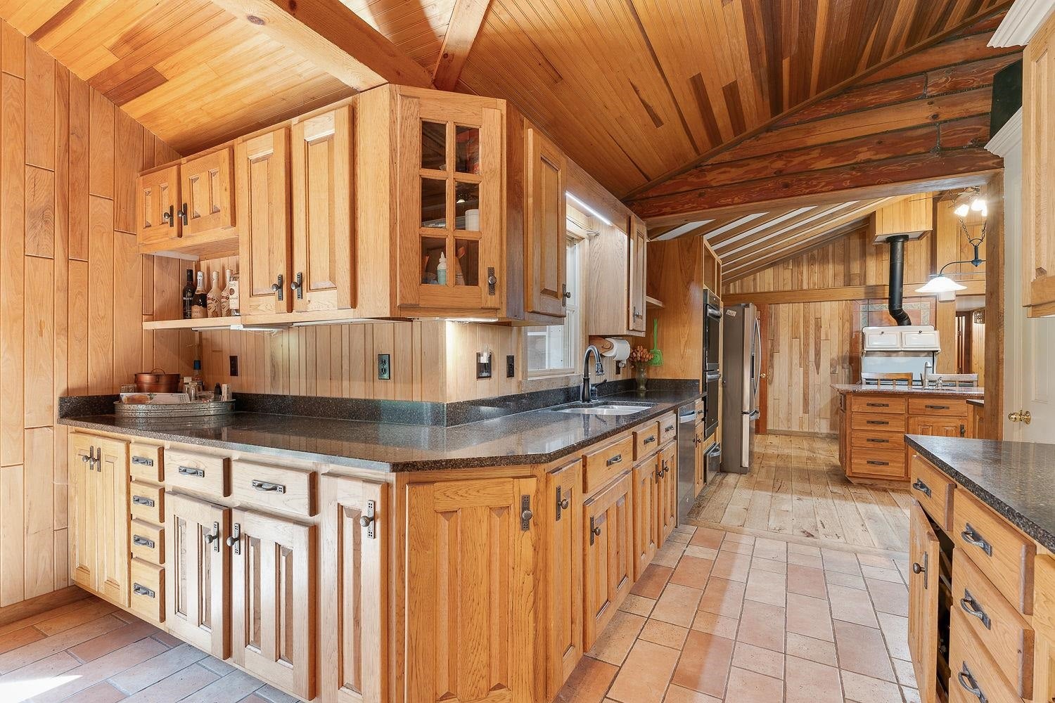 Montello, Wisconsin, 53949, United States, 3 Bedrooms Bedrooms, ,3 BathroomsBathrooms,Residential,Active,1927657