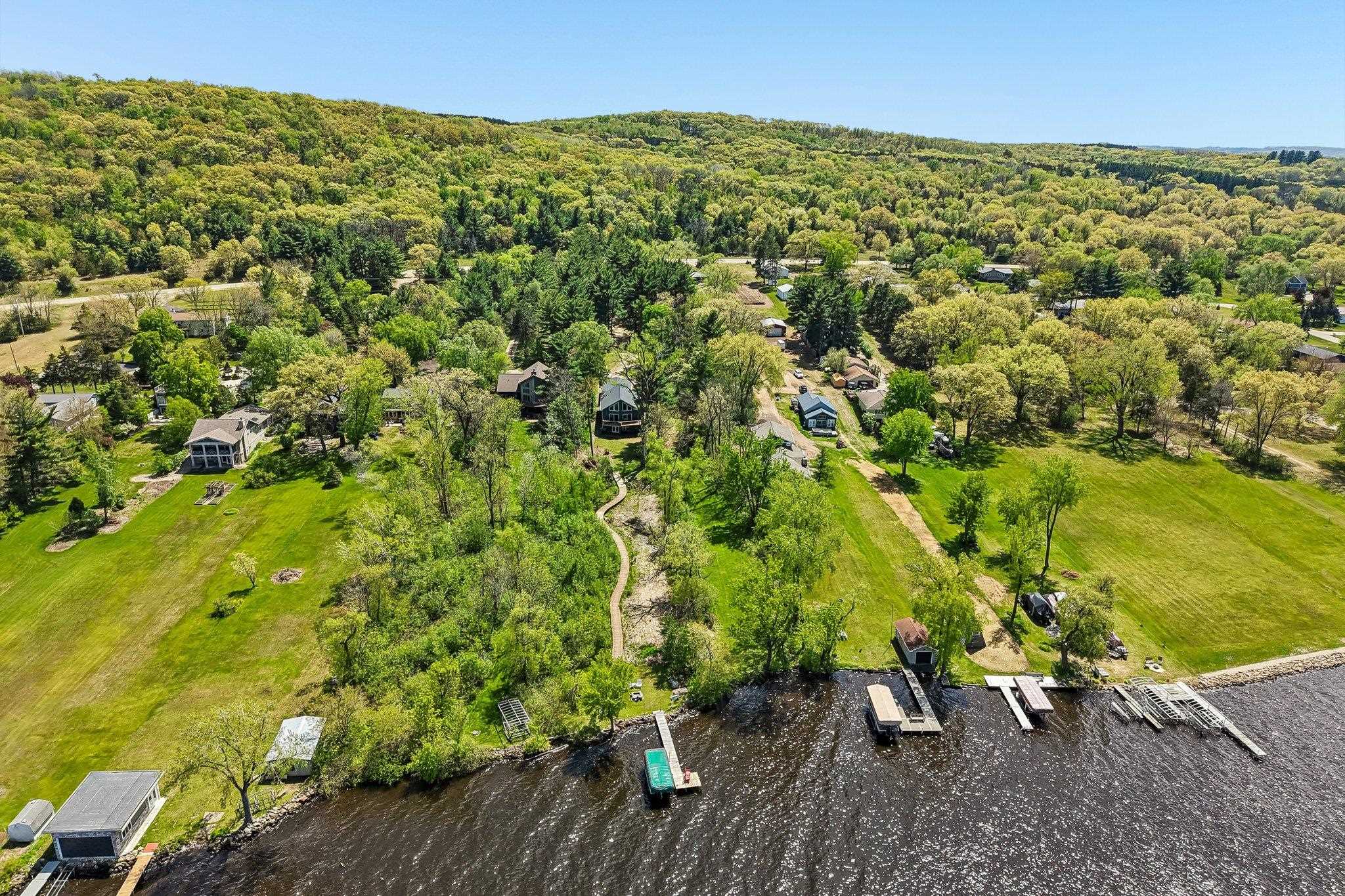 Poynette, Wisconsin, 53955, United States, 4 Bedrooms Bedrooms, ,3 BathroomsBathrooms,Residential,Active,2051983