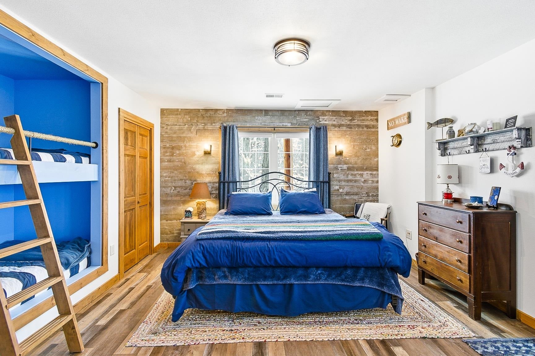 Cambridge, Wisconsin, 53523, United States, 4 Bedrooms Bedrooms, ,4 BathroomsBathrooms,Residential,Active,2003554