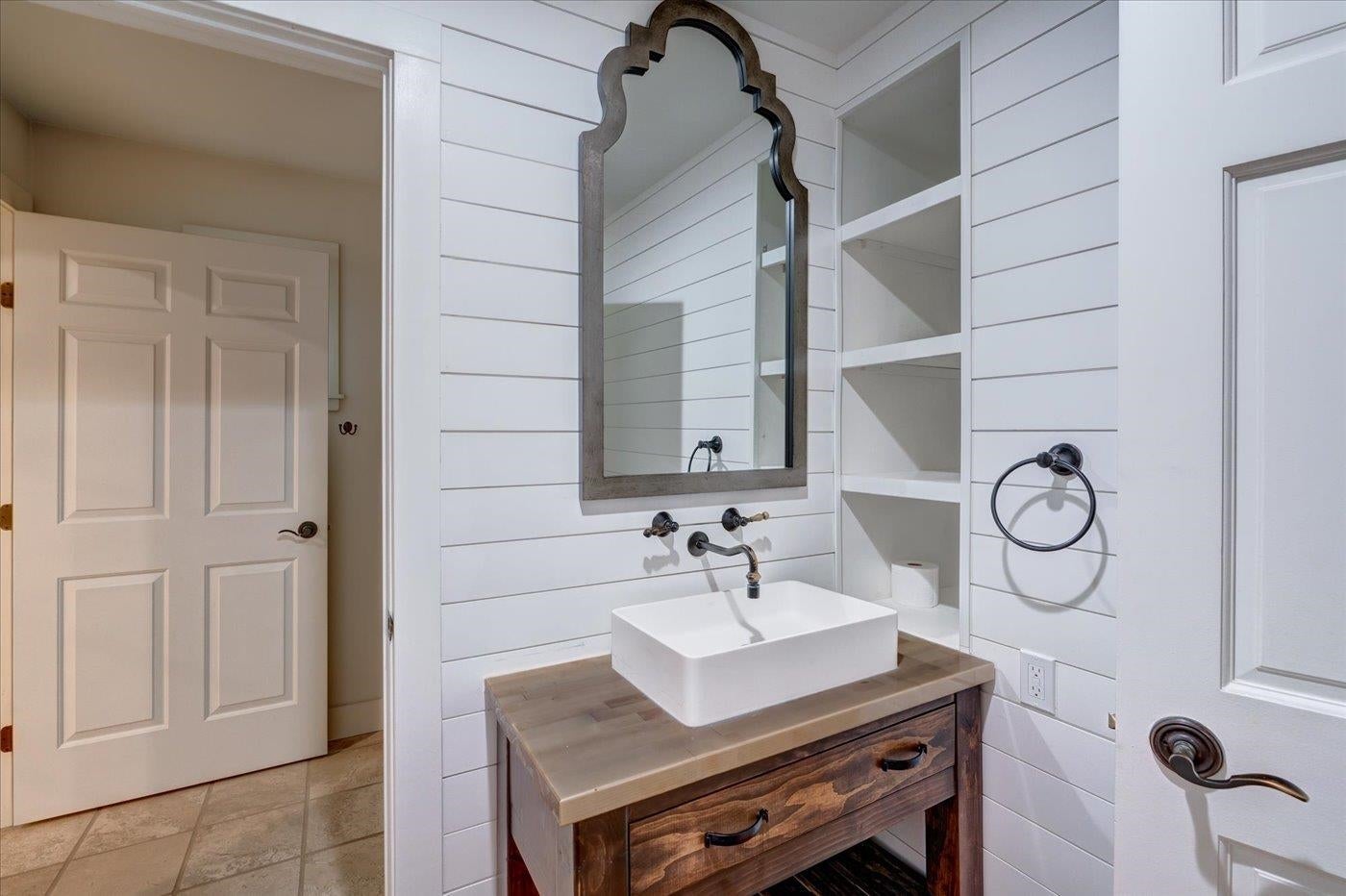 Verona, Wisconsin, 53593, United States, 5 Bedrooms Bedrooms, ,4 BathroomsBathrooms,Residential,Active,1913017