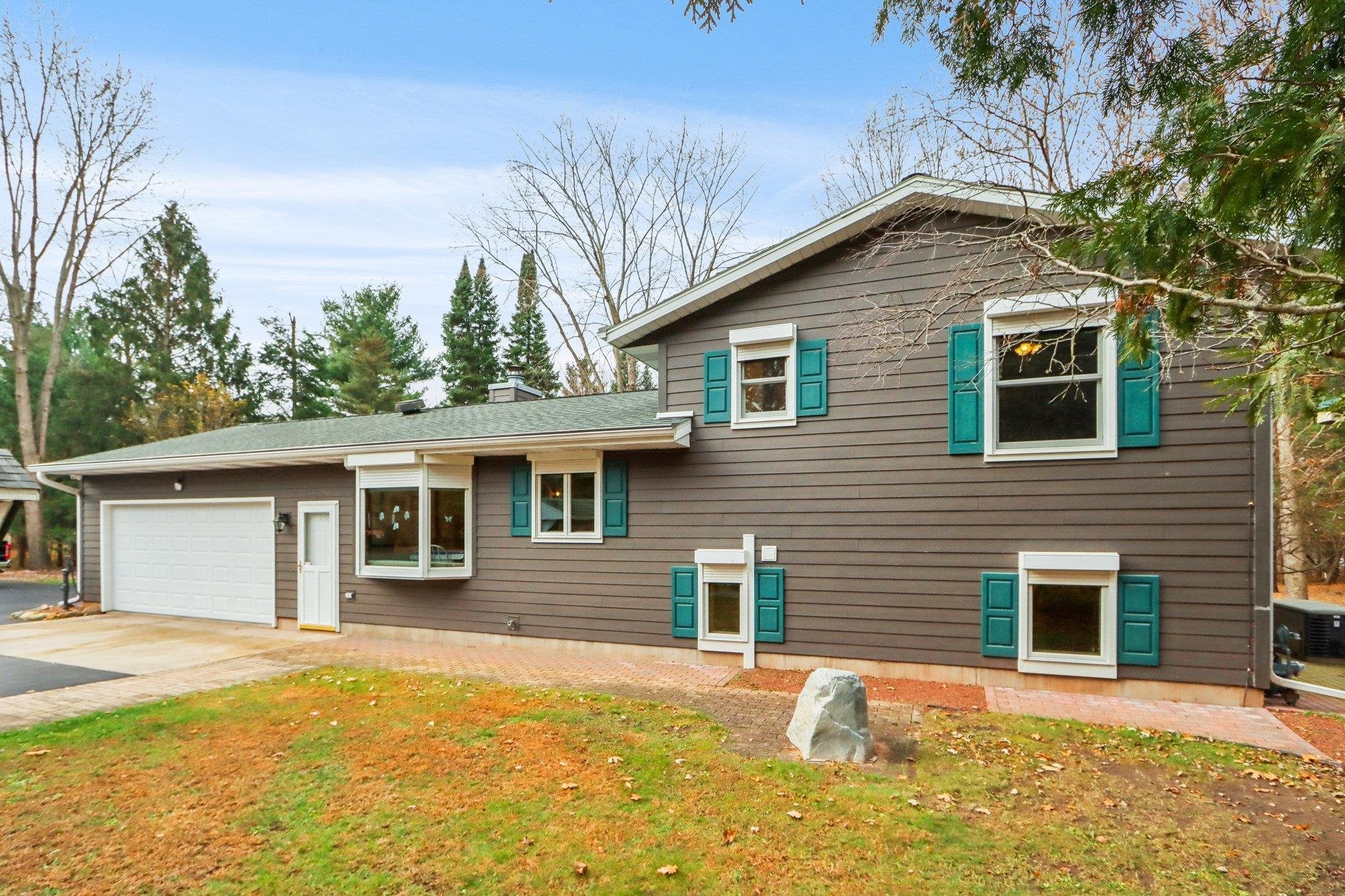 Poynette, Wisconsin, 53955, United States, 4 Bedrooms Bedrooms, ,2 BathroomsBathrooms,Residential,Active,1997880