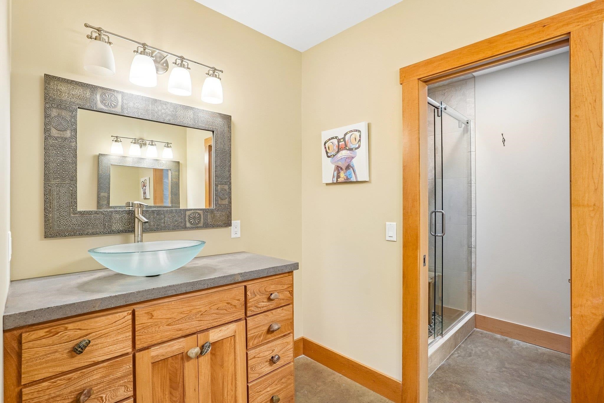 Showings begin Friday 6/12. Experience exceptional waterfront living i – image 46