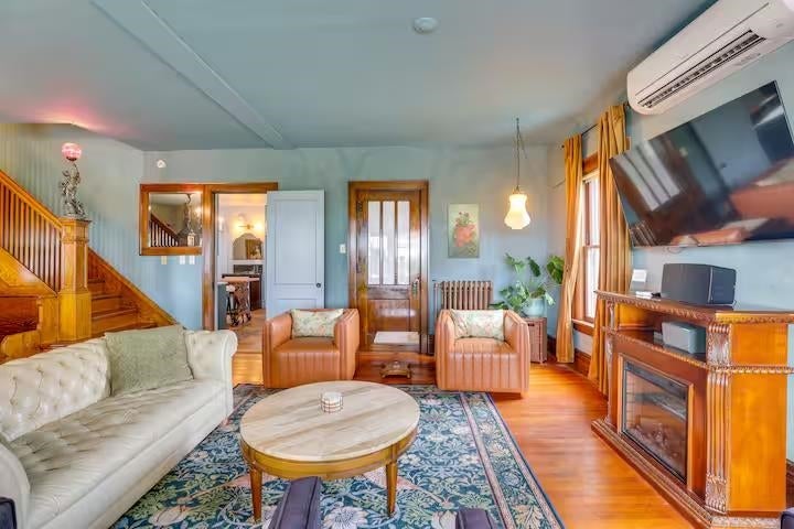 Enjoy rural living from this 5 bedroom 2 bath 3000 square foot beauty – image 23