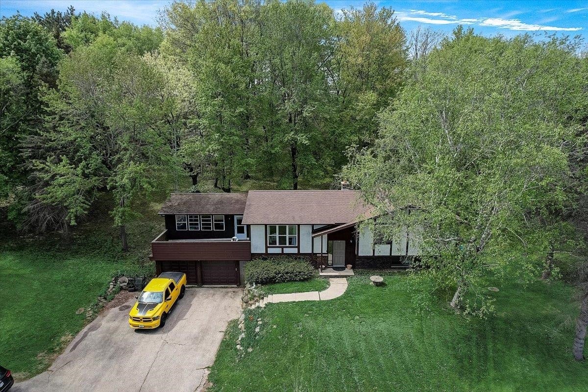 Lodi, Wisconsin, 53555, United States, 4 Bedrooms Bedrooms, ,2 BathroomsBathrooms,Residential,Contingent,2007323