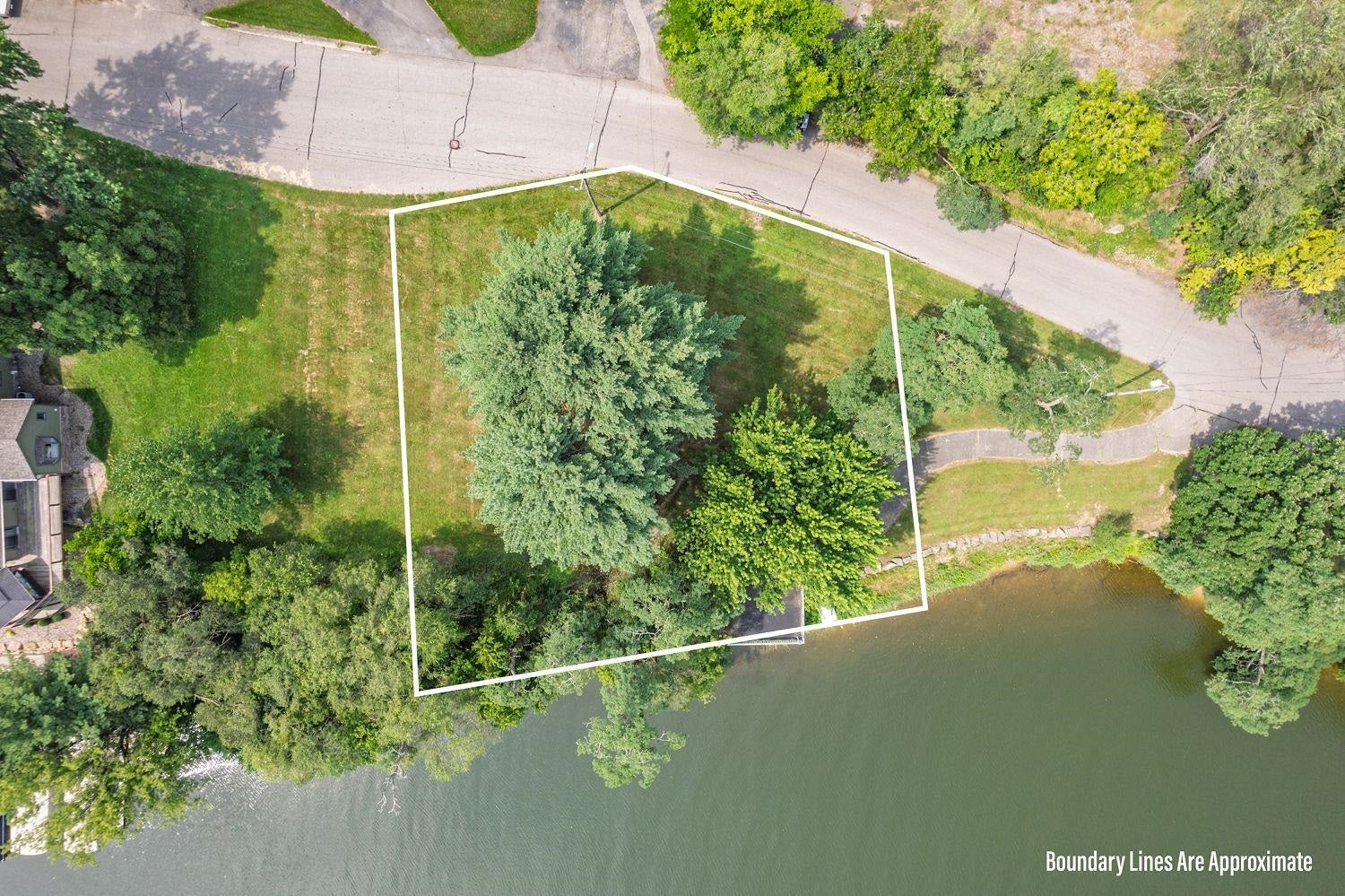 Wisconsin Dells, Wisconsin, 53965, United States, 4 Bedrooms Bedrooms, ,3 BathroomsBathrooms,Residential,Active,1973644