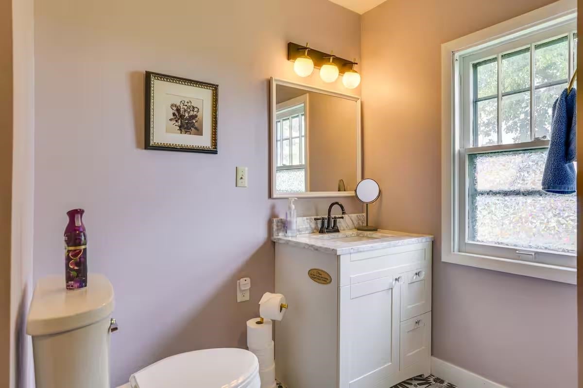 Enjoy rural living from this 5 bedroom 2 bath 3000 square foot beauty – image 32