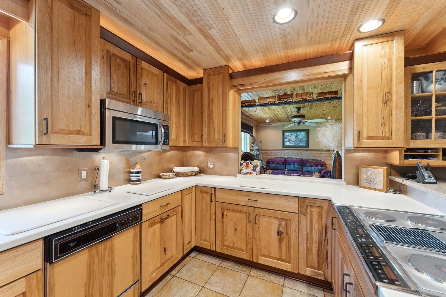 La Valle, Wisconsin, 53941, United States, 3 Bedrooms Bedrooms, ,4 BathroomsBathrooms,Residential,Active,1898021