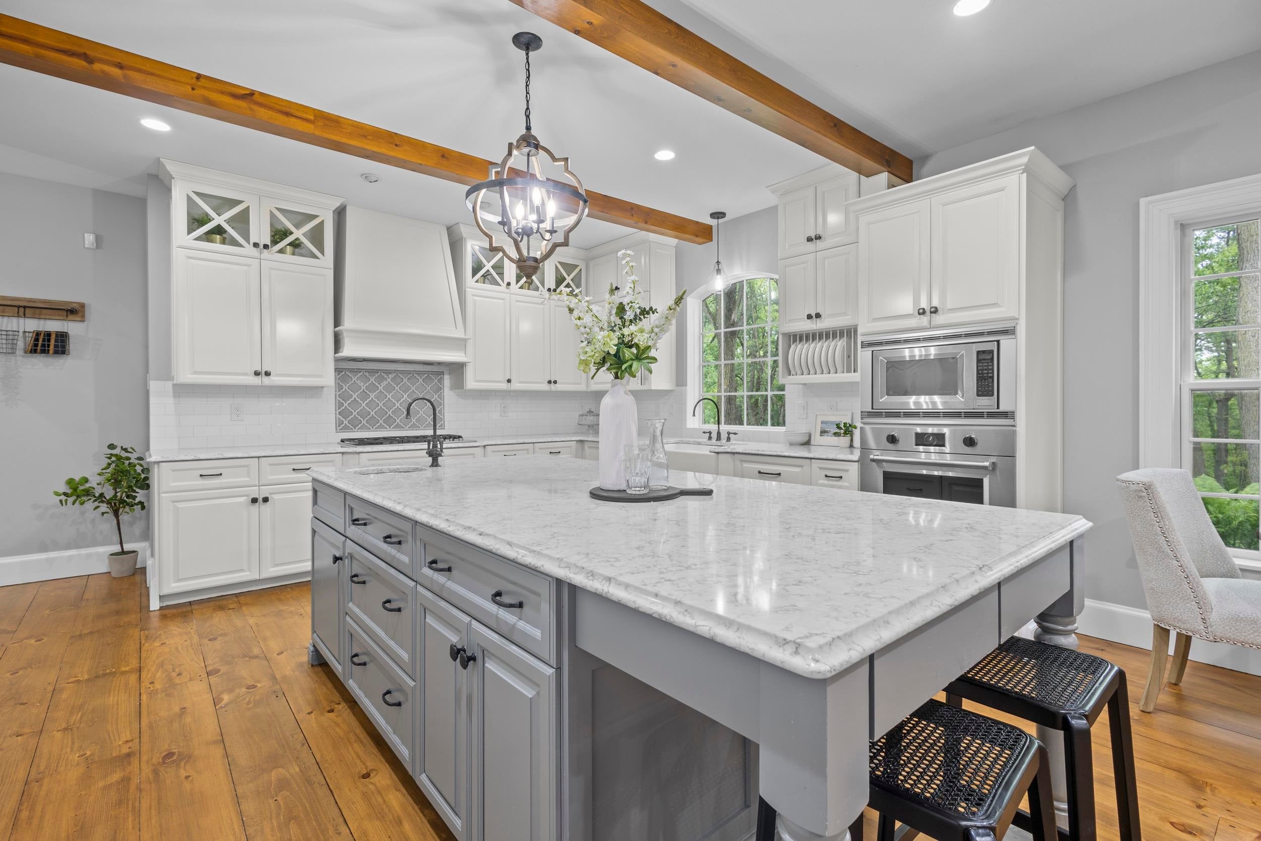 Now featuring a brand-new roof and a substantial price improvement, th – image 10