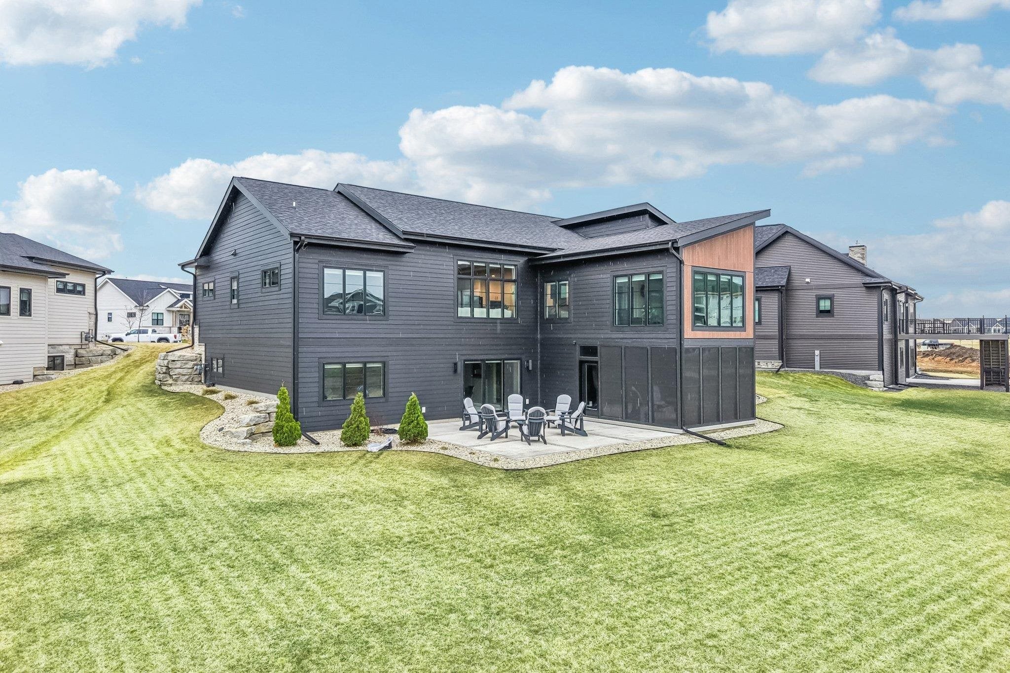 VIEWS OF THE COUNTRYSIDE + BACKS TO CONSERVANCY! IMPECCABLE TWO YEAR O – image 55