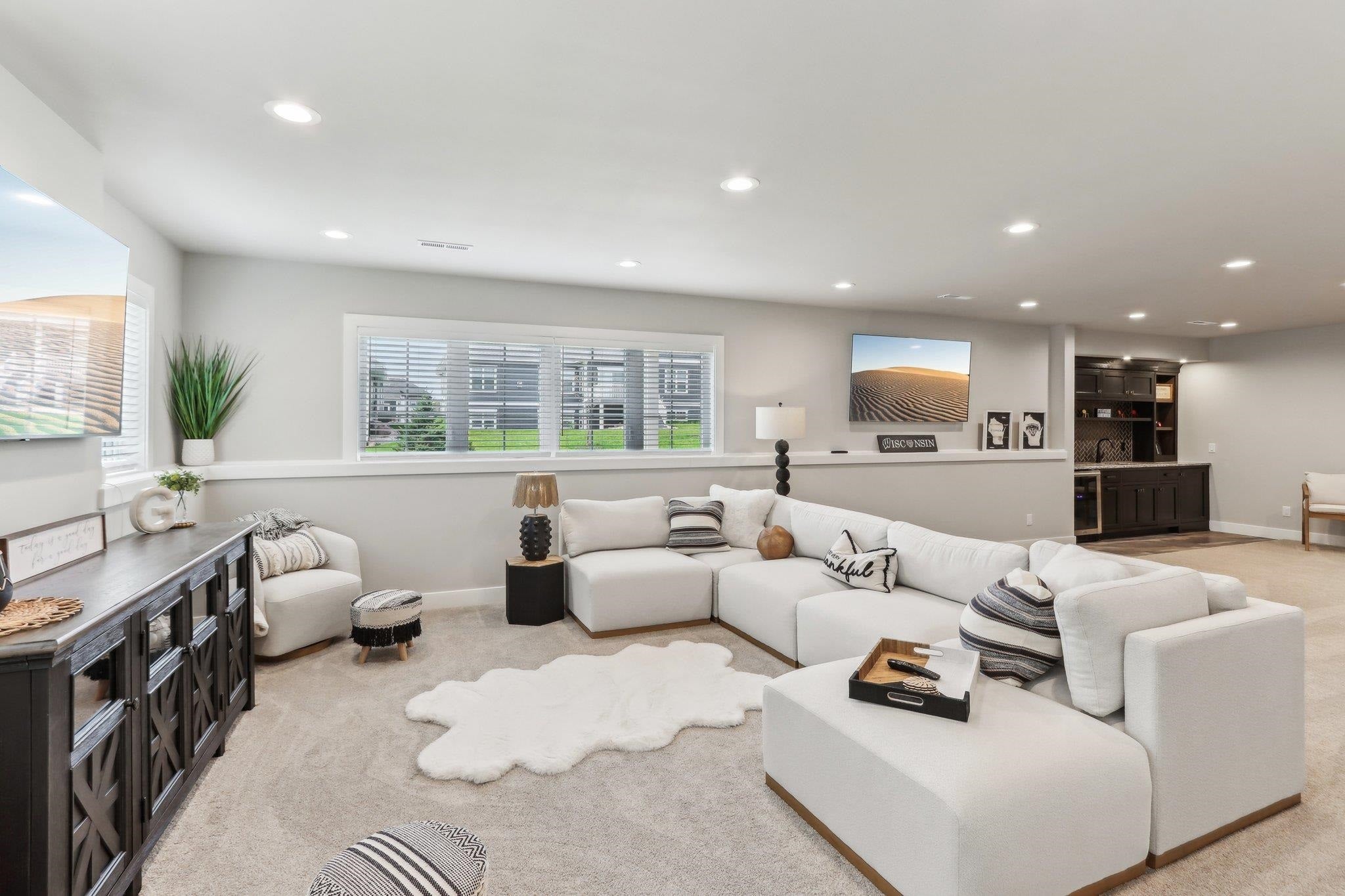 Waunakee, Wisconsin, 53597, United States, 4 Bedrooms Bedrooms, ,4 BathroomsBathrooms,Residential,Active,2007108