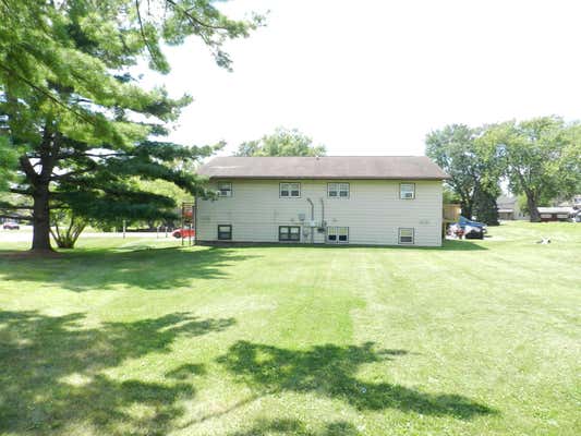 1500 / 1075 PACKERS / LANCASTER COURT, PLATTEVILLE, WI 53818, photo 4 of 55