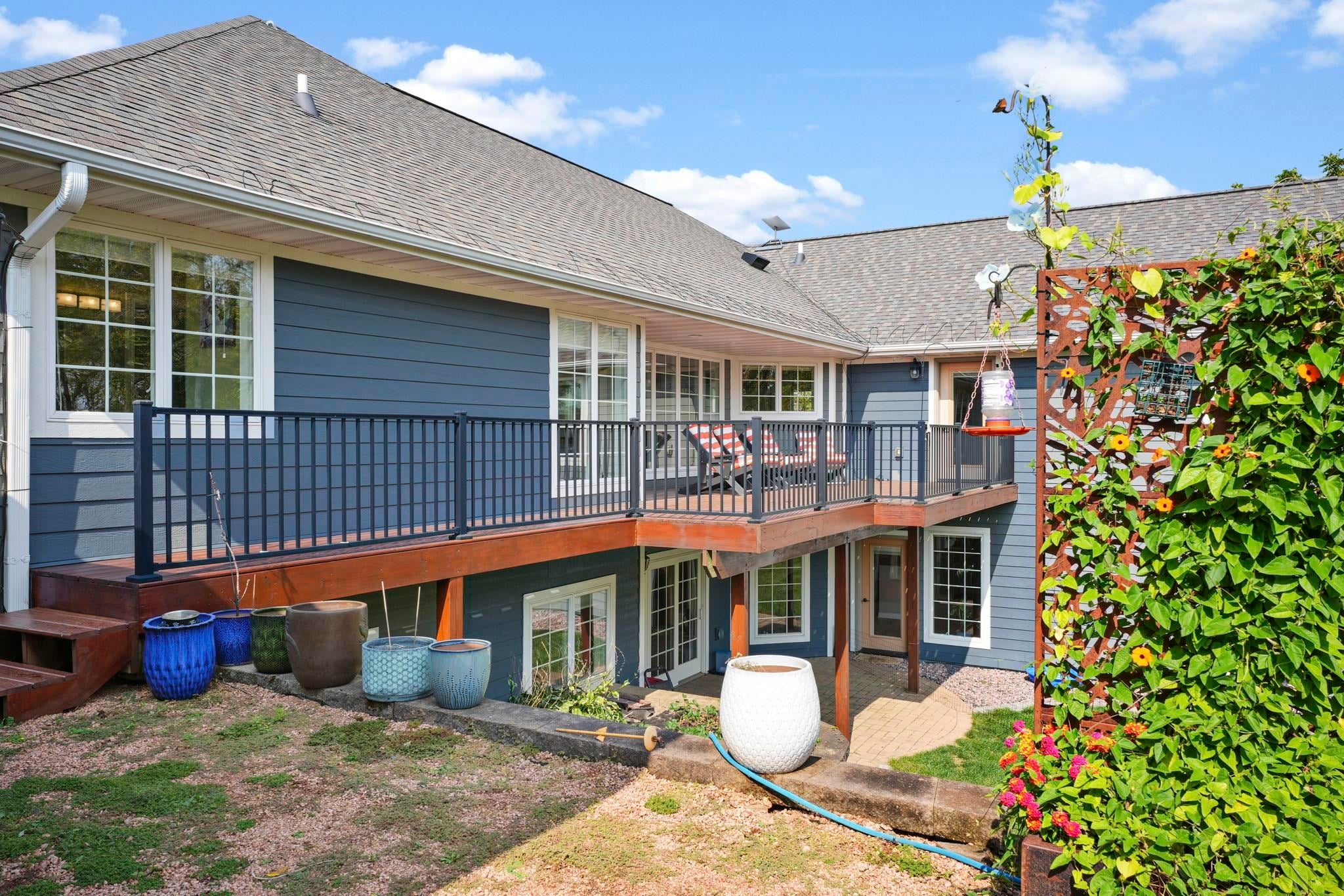 Mineral Point, Wisconsin, 53565, United States, 6 Bedrooms Bedrooms, ,3 BathroomsBathrooms,Residential,Active,1960179