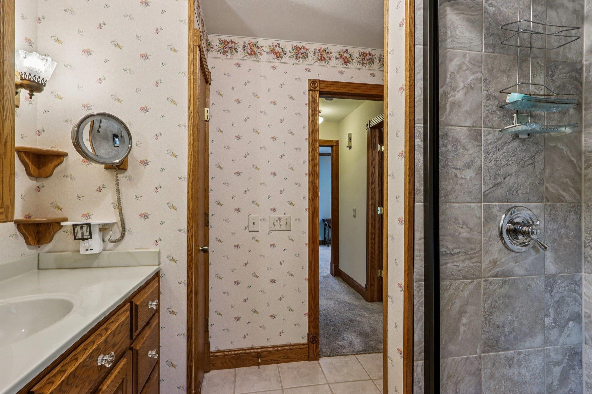 Poynette, Wisconsin, 53955, United States, 4 Bedrooms Bedrooms, ,2 BathroomsBathrooms,Residential,Active,1997880