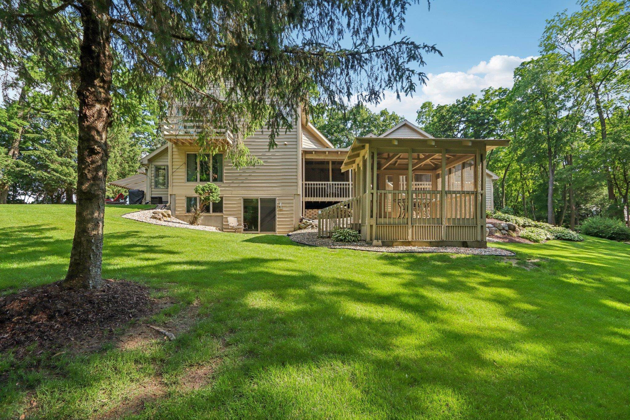 Oregon, Wisconsin, 53575, United States, 4 Bedrooms Bedrooms, ,5 BathroomsBathrooms,Residential,Active,1944090