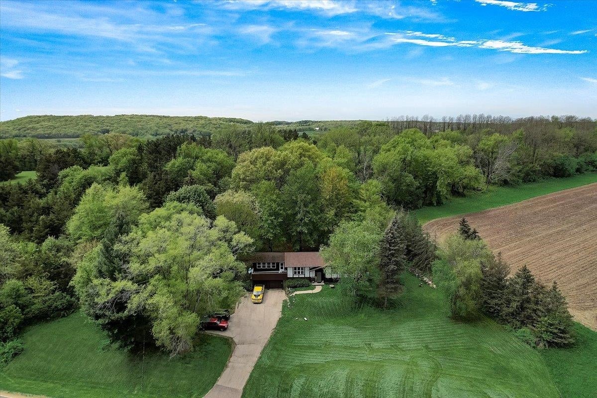 Lodi, Wisconsin, 53555, United States, 4 Bedrooms Bedrooms, ,2 BathroomsBathrooms,Residential,Contingent,2007323