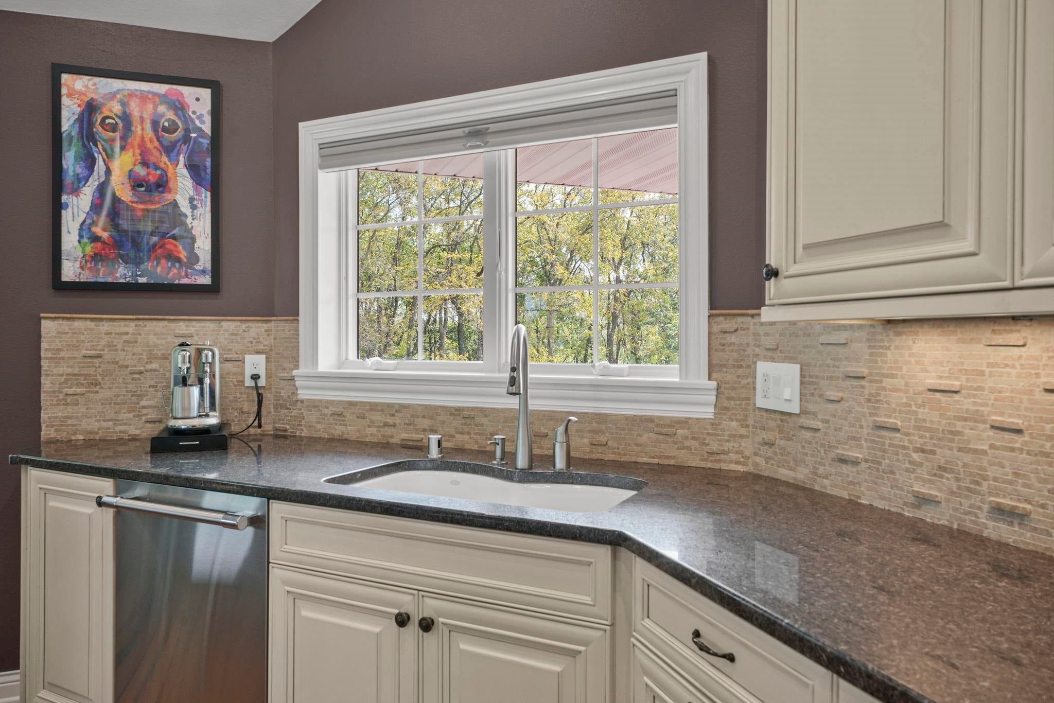 Mineral Point, Wisconsin, 53565, United States, 6 Bedrooms Bedrooms, ,3 BathroomsBathrooms,Residential,Active,1960179