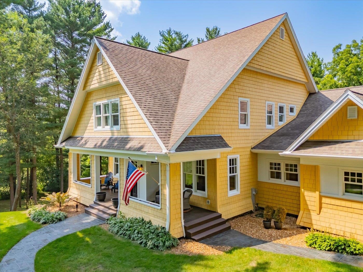 Verona, Wisconsin, 53593, United States, 4 Bedrooms Bedrooms, ,4 BathroomsBathrooms,Residential,Active,1909087
