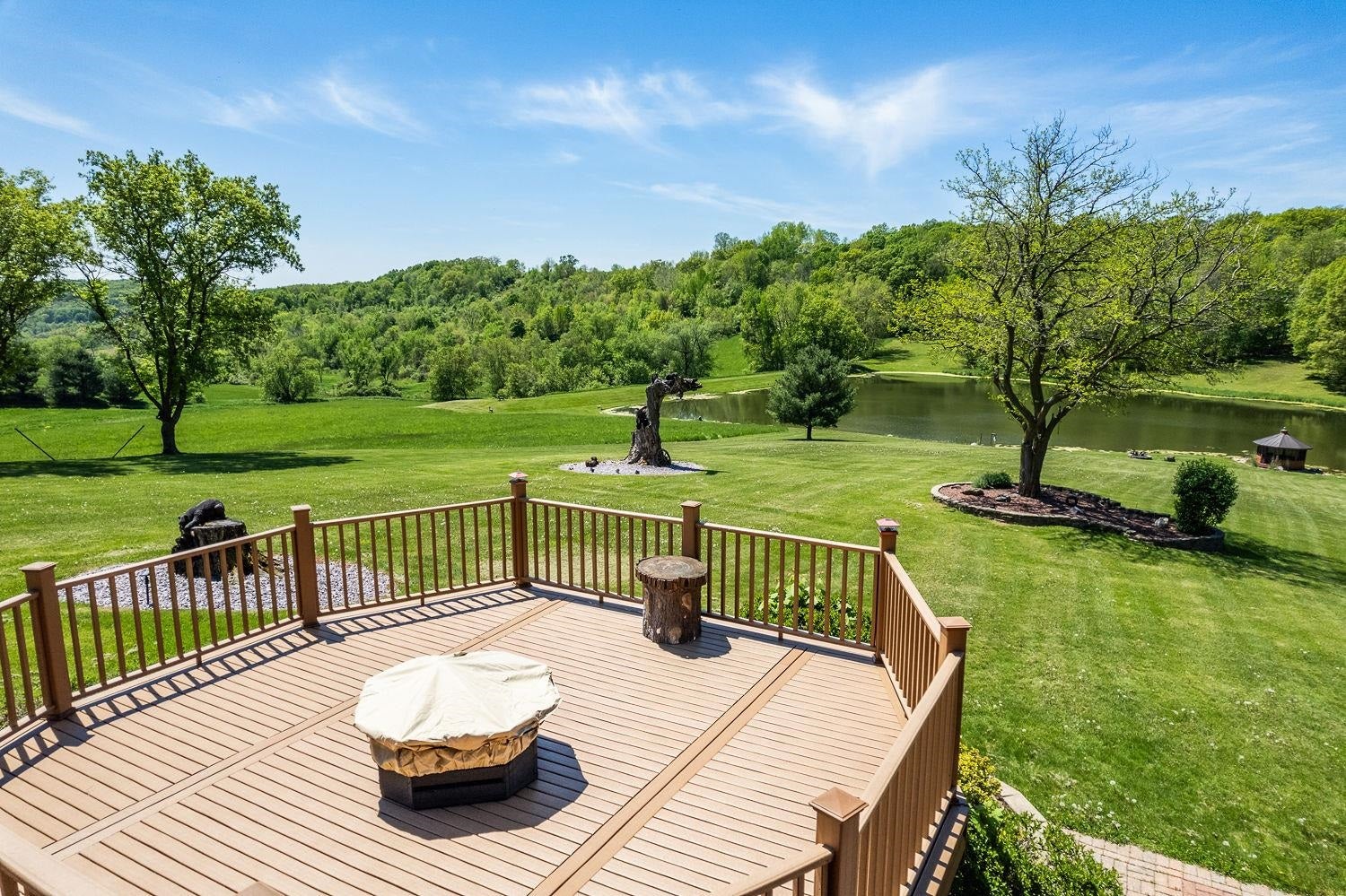 La Valle, Wisconsin, 53941, United States, 3 Bedrooms Bedrooms, ,4 BathroomsBathrooms,Residential,Active,1898021