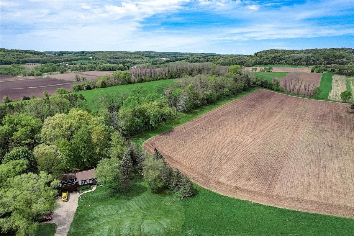 Lodi, Wisconsin, 53555, United States, 4 Bedrooms Bedrooms, ,2 BathroomsBathrooms,Residential,Contingent,2007323