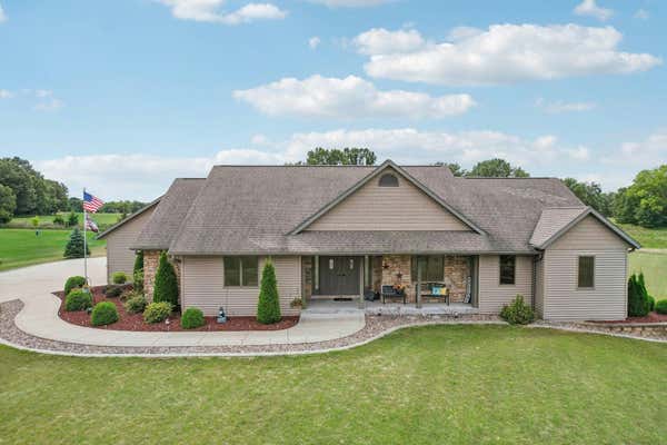 W7371 WHITE OAK RUN, PARDEEVILLE, WI 53954 - Image 1