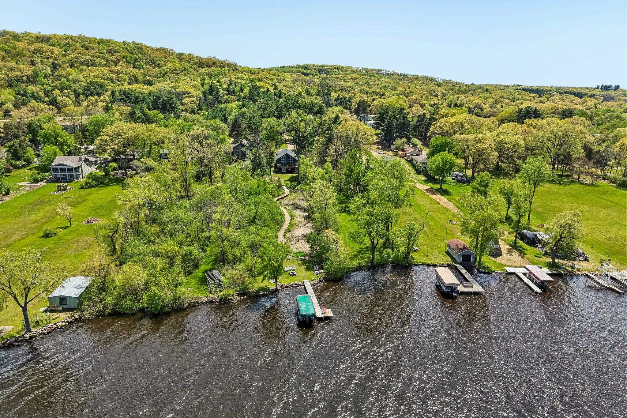 Poynette, Wisconsin, 53955, United States, 4 Bedrooms Bedrooms, ,3 BathroomsBathrooms,Residential,Active,2051983