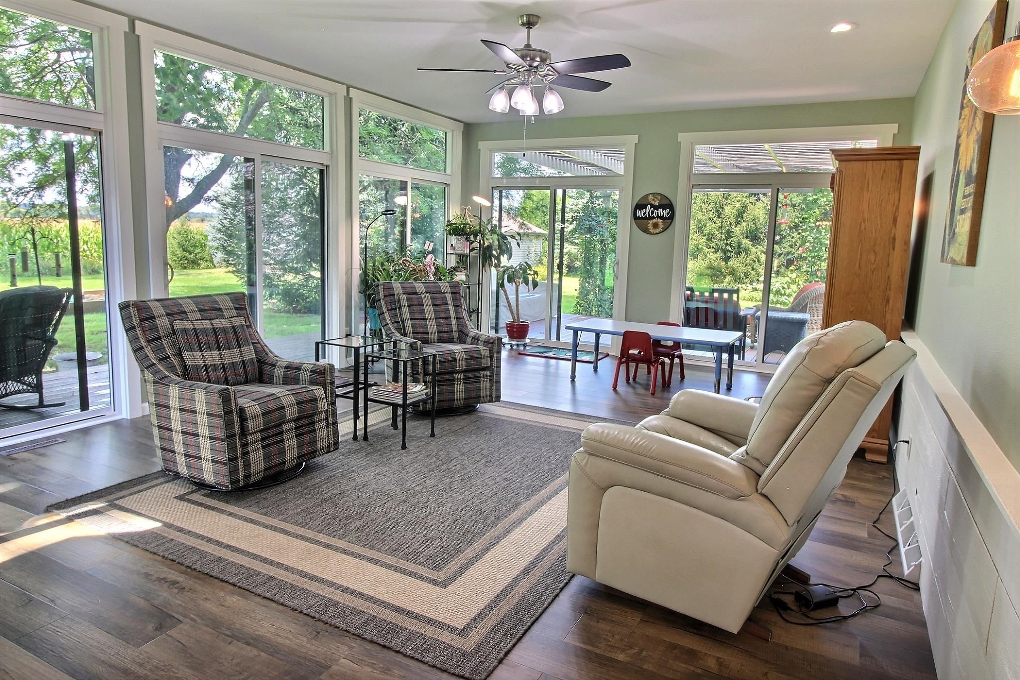 Stoughton, Wisconsin, 53589, United States, 4 Bedrooms Bedrooms, ,3 BathroomsBathrooms,Residential,Active,1929697